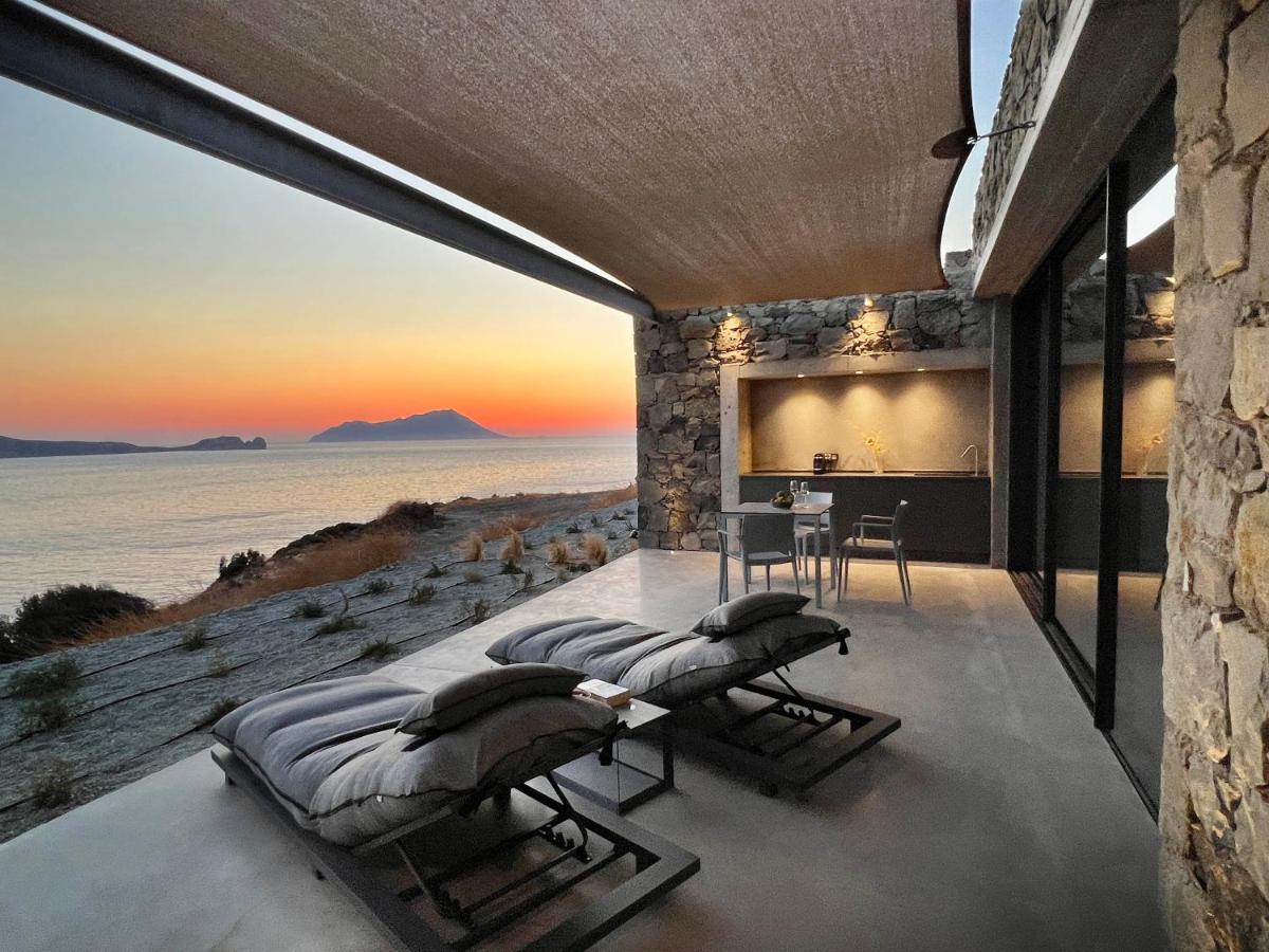 Echoes Milos Plaka  Exteriör bild