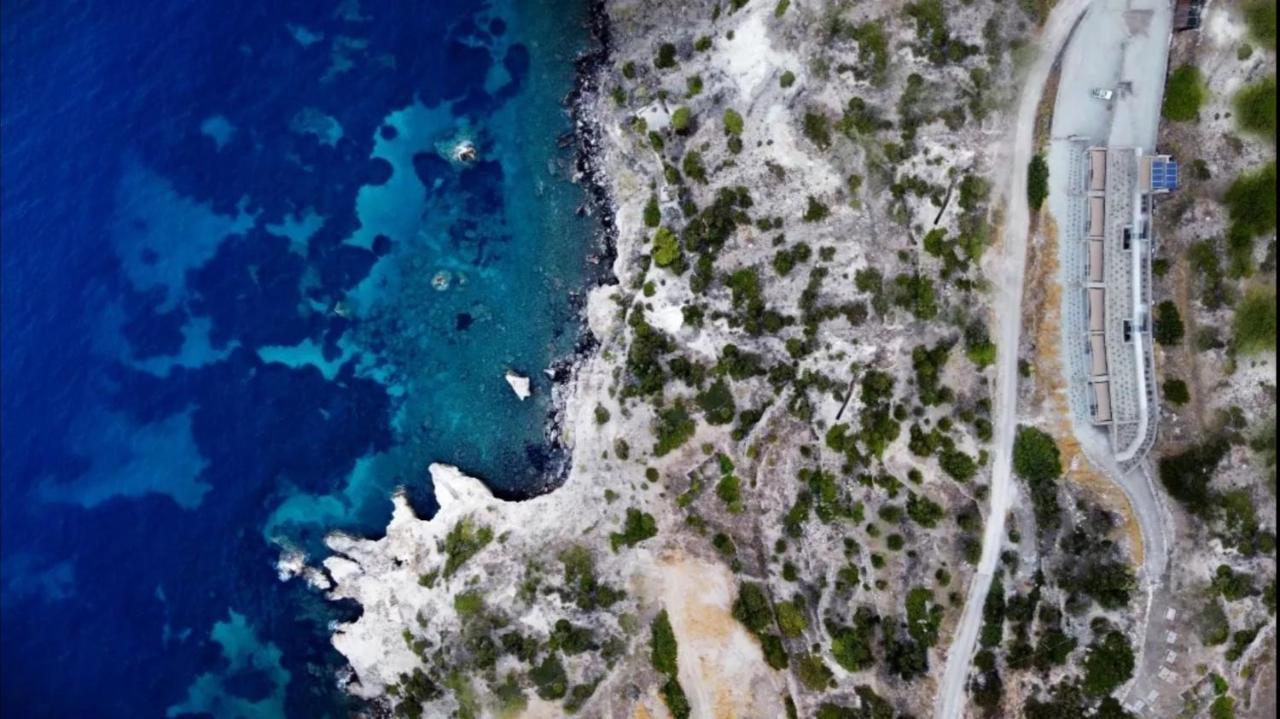 Echoes Milos Plaka  Exteriör bild